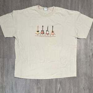 Vintage Chicago Home of the Blues Guitar Graphic T-Shirt, 2XL - Sand